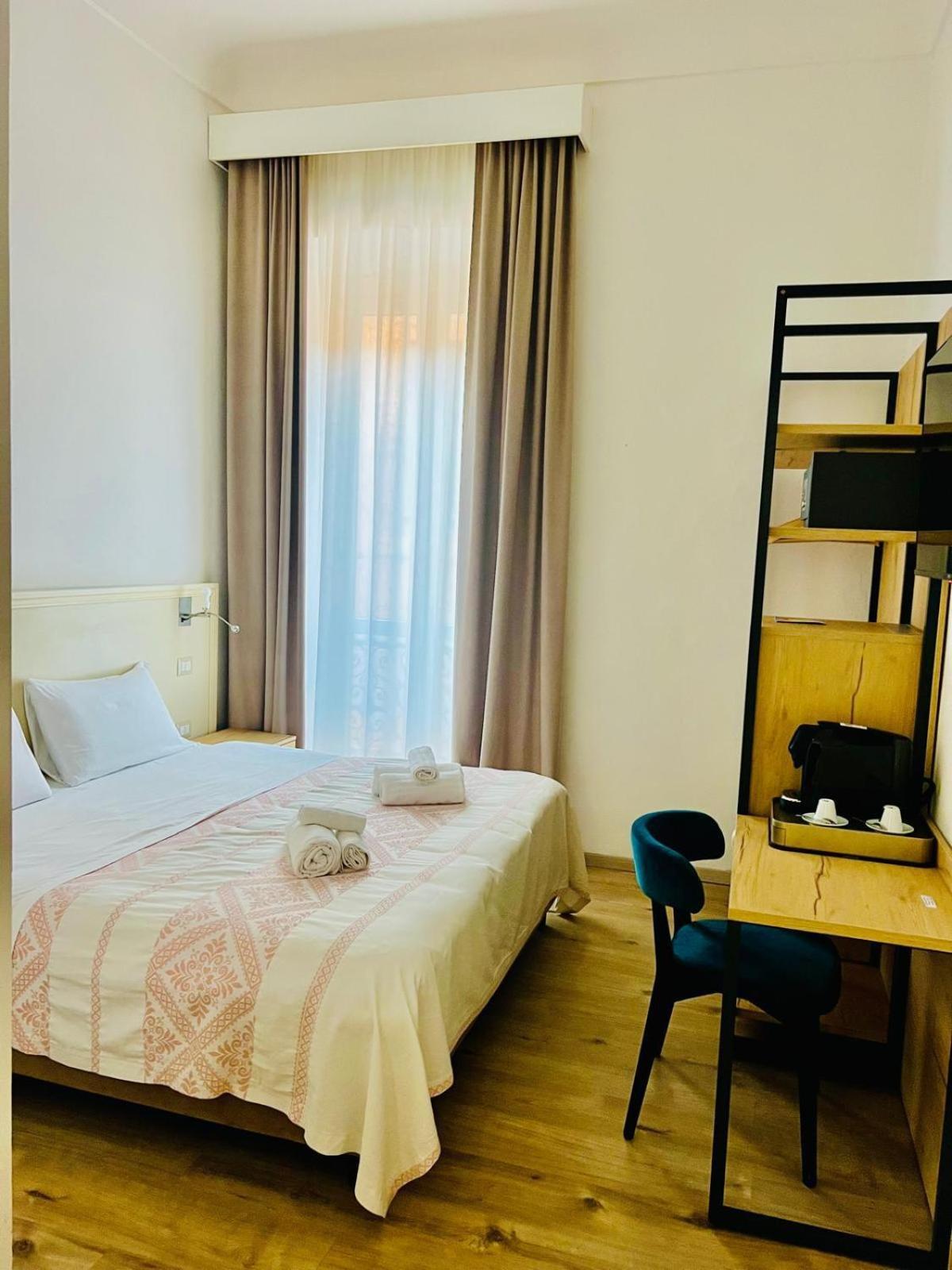 Drooms Cagliari Buitenkant foto